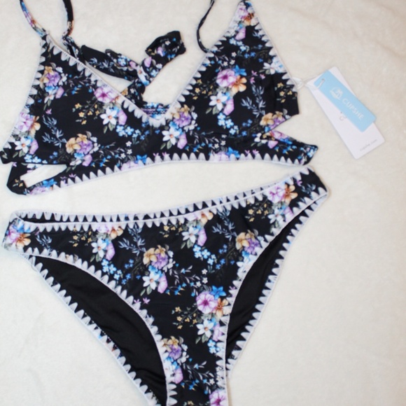 Cupshe Other - HP 💕 NWT Purple Floral Cupshe Bikini